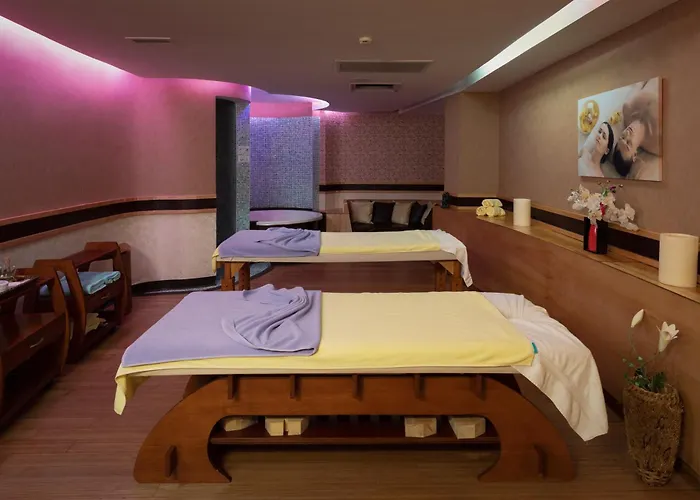 リゾート La Blanche & トゥルグトレイス