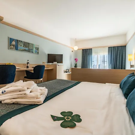 La Blanche & Θέρετρο Turgutreis