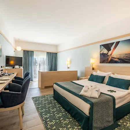 La Blanche & Turgutreis