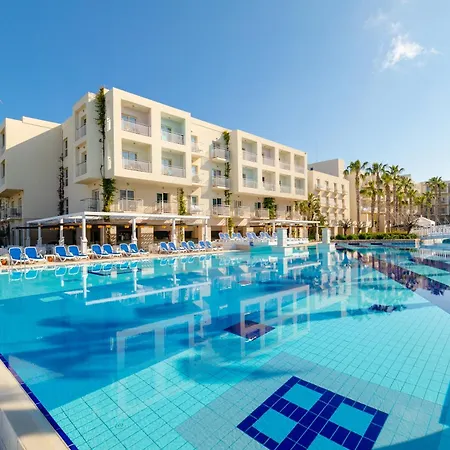 Üdülőközpont La Blanche &