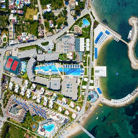 Θέρετρο La Blanche & 5*