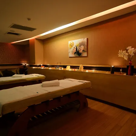 Üdülőközpont La Blanche & 5*