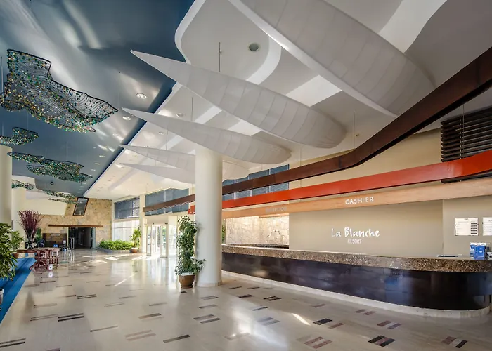 Rezort La Blanche & Turgutreis