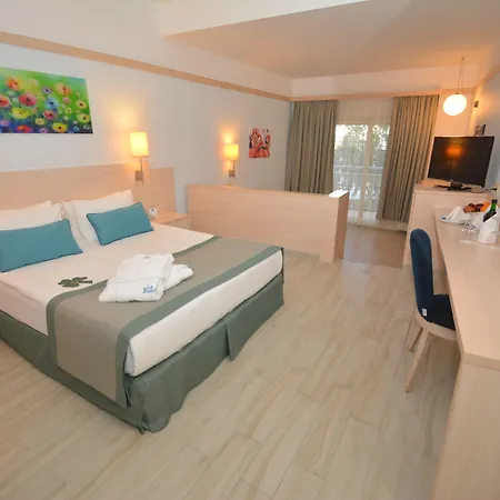 La Blanche & Turgutreis