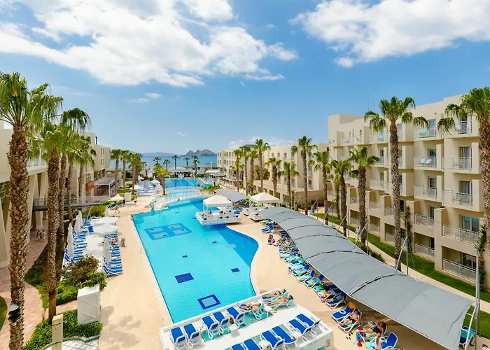 La Blanche & Semesteranläggning (resort) 5*