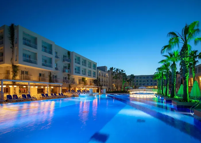 La Blanche & Semesteranläggning (resort)